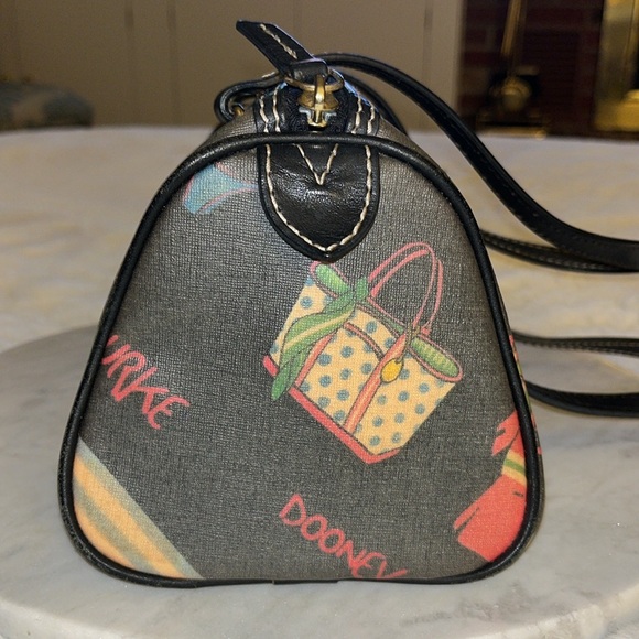 Vintage Dooney & Bourke Y2K Rainbow Printed Bitsy Bag - Picture 4 of 16